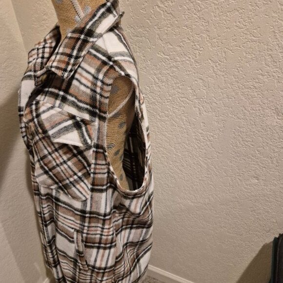 Like New Plaid Shacket Button Up Vest - Picture 2 of 4
